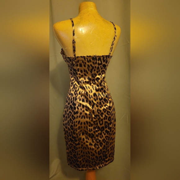 Leopard print me dress - Picture 2 of 2